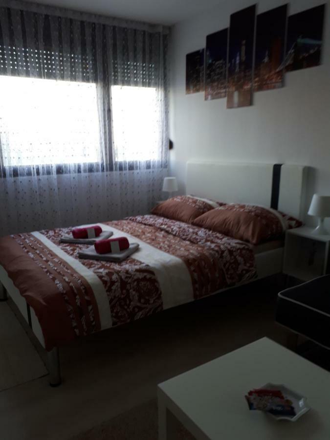 Studio Apartman Marija Zagreb Buitenkant foto